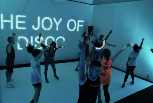 Performance “Sweet Fever” de Pere Faura, Berlin. Foto: Mauricio Serrado