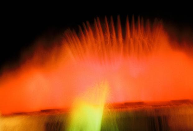 Cançó i ball per a una font