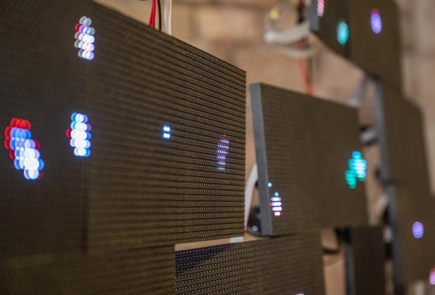 Pantalles Monica Rikic