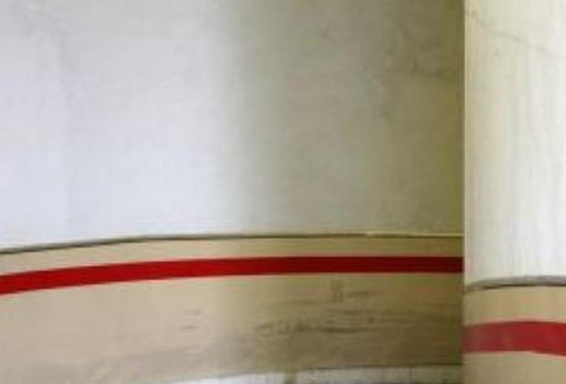 Tallar-se una ungla per netejar la merda de les altres // Sergi Botella