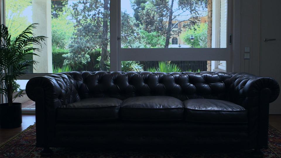 Primer plano de ella gritando / Pol González