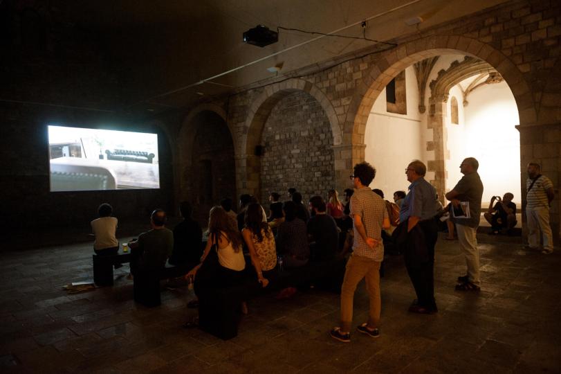 Primer plano de ella gritando / Pol González
