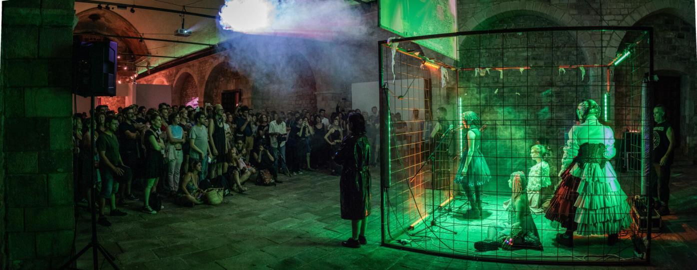 The accelerationist opera