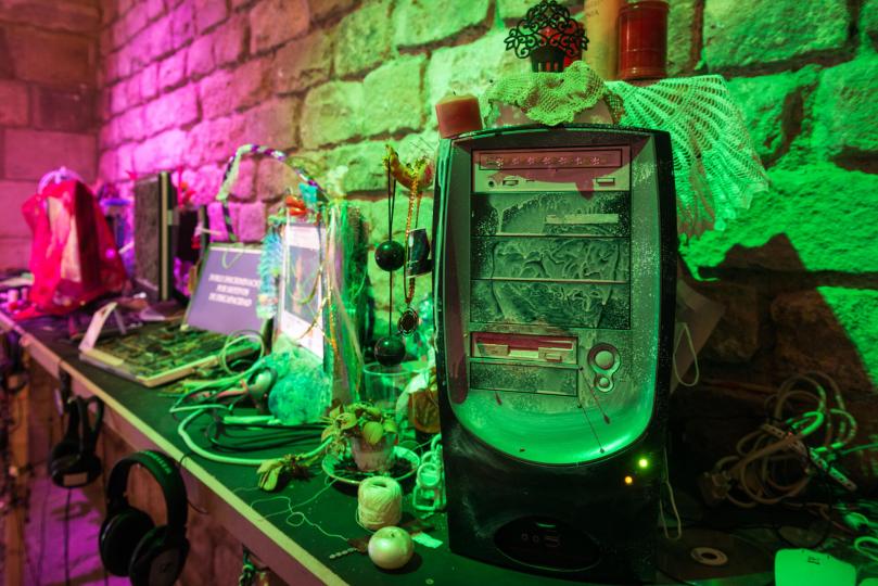 Jaume 'Mal' Ferrete Vazquez &amp; R. Marcos Mota: 'Voz Fail' (2013), 'Meryl Streep entrena su voz' (2013)