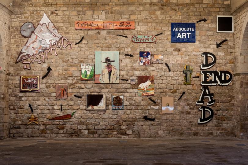 Sisyphus, Rhopography and a Headless Chicken. Sísif, ropografia i un pollastre sense cap