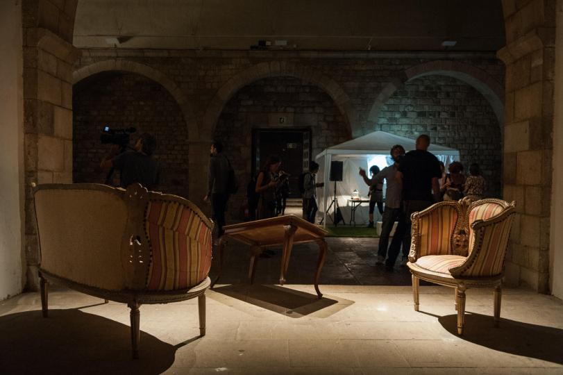 Tallar-se una ungla per netejar la merda de les altres // Sergi Botella