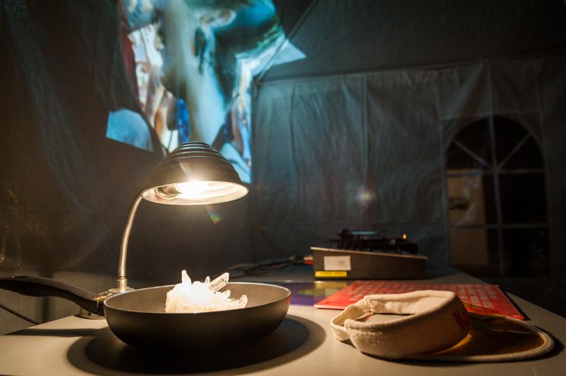 Tallar-se una ungla per netejar la merda de les altres // Sergi Botella