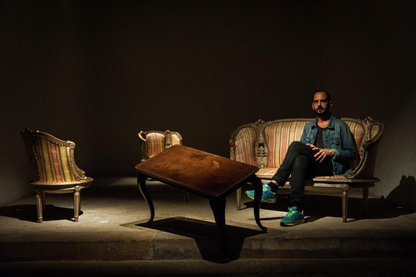 Tallar-se una ungla per netejar la merda de les altres // Sergi Botella