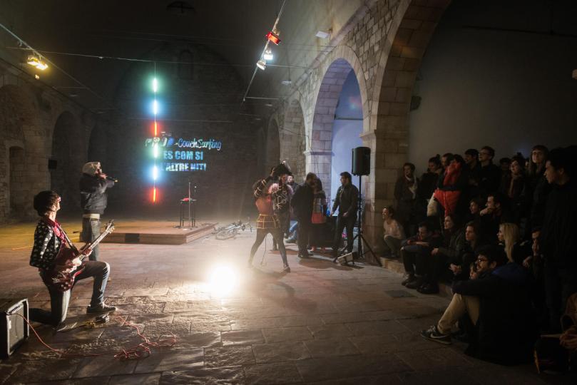 ProdCouchsurfing amb Les Salo's / Les Salonnières