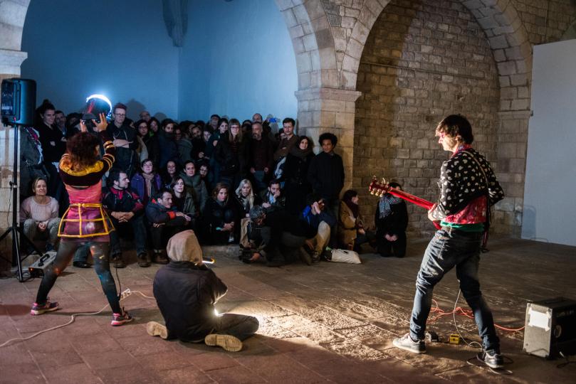 ProdCouchsurfing amb Les Salo's / Les Salonnières