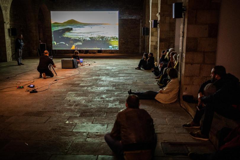 Cicuta: Ara les imatges brotaran com flors o Jennifer in paradise