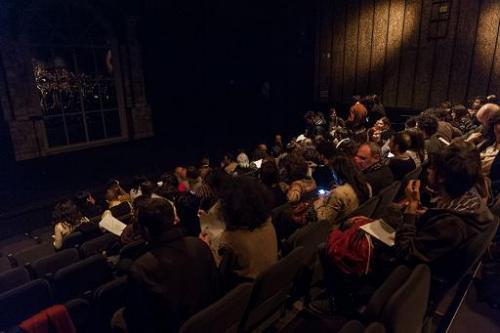 En lloc d'actuar fabulo / Laia Estruch