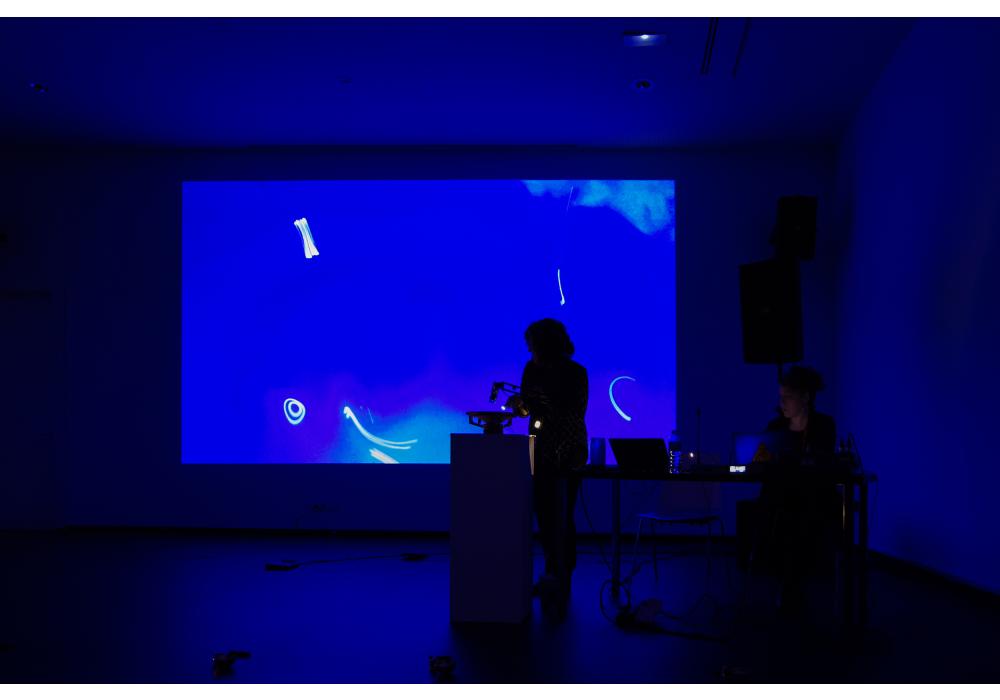 CINEMA CEC blanc negre vermell blau