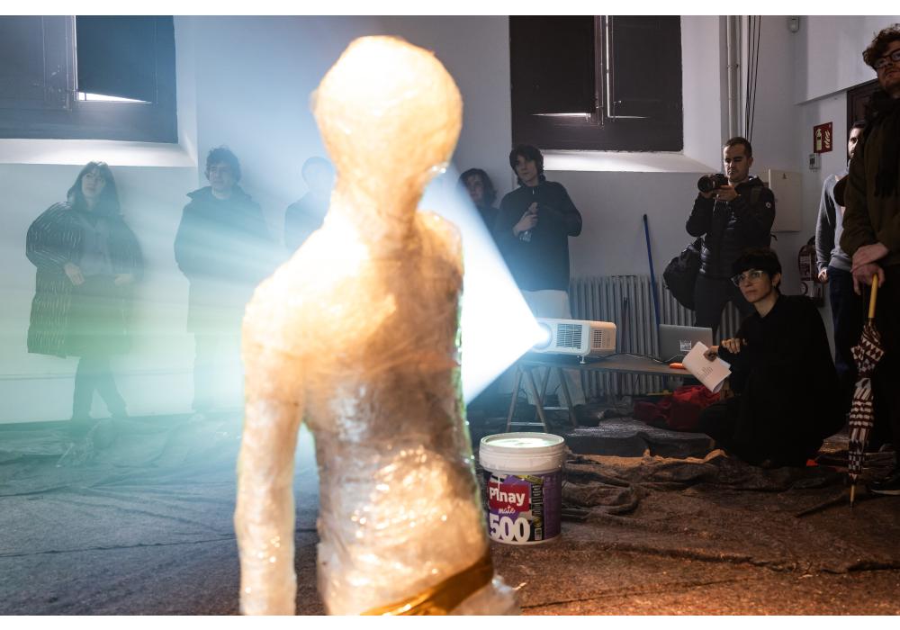 Visita Demà serà un altre dia