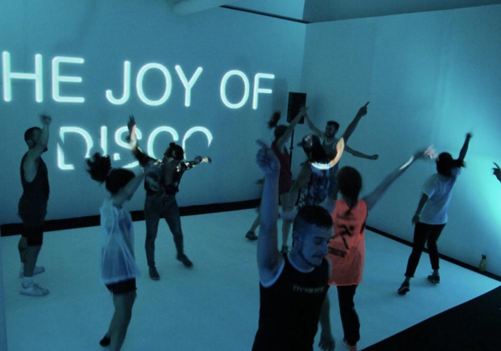 Performance “Sweet Fever” de Pere Faura, Berlin. Foto: Mauricio Serrado