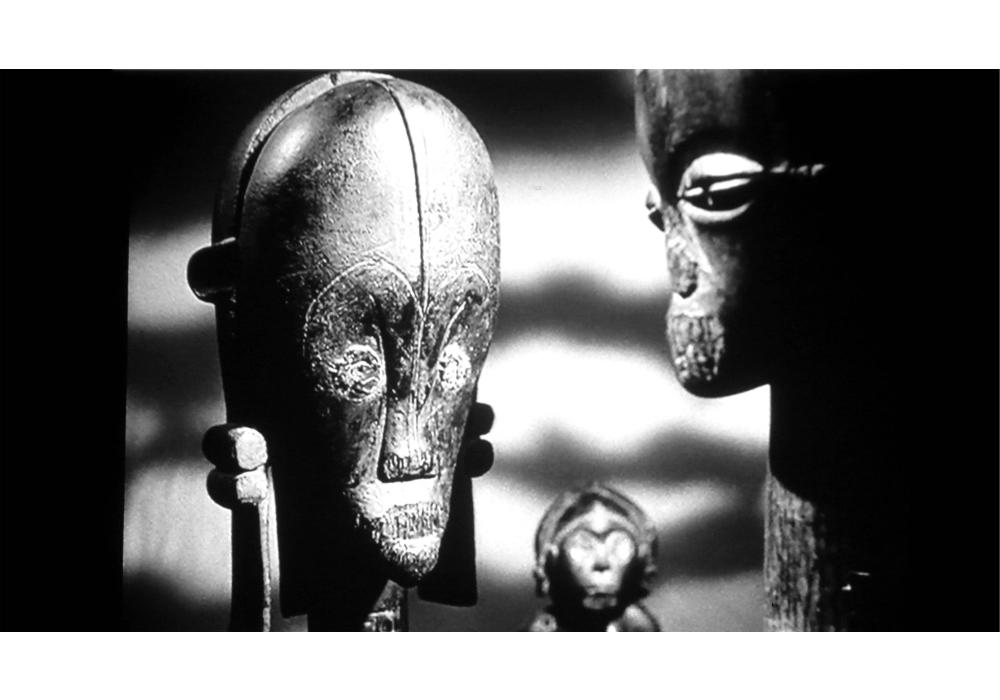 Les statues meurent aussi